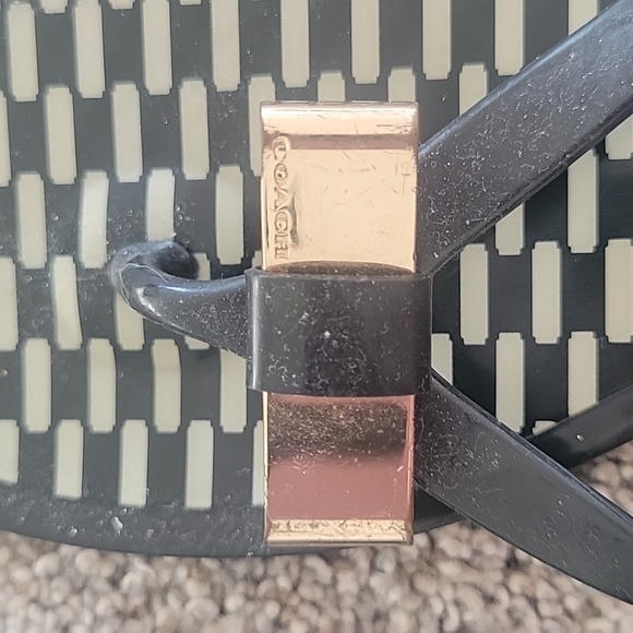 Coach Flip Flops - Picture 2 of 5